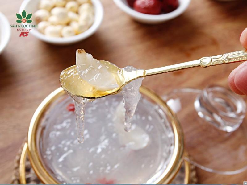 Yến sào giúp bé tăng cường miễn dịch giúp bé thêm khỏe mạnh.